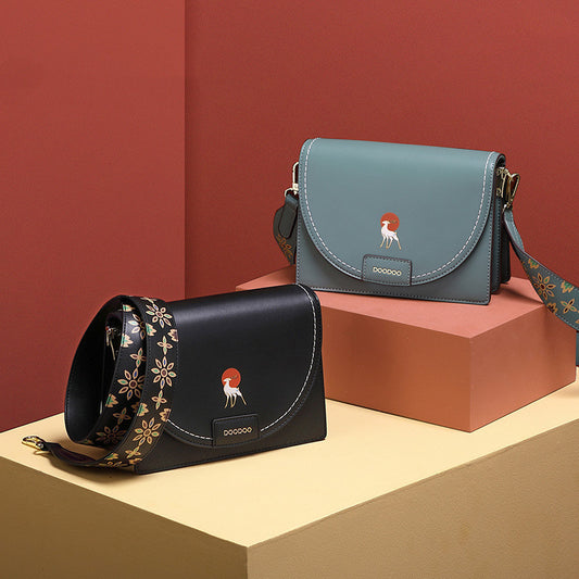 Innentasche mit Reißverschluss und Schultergurt