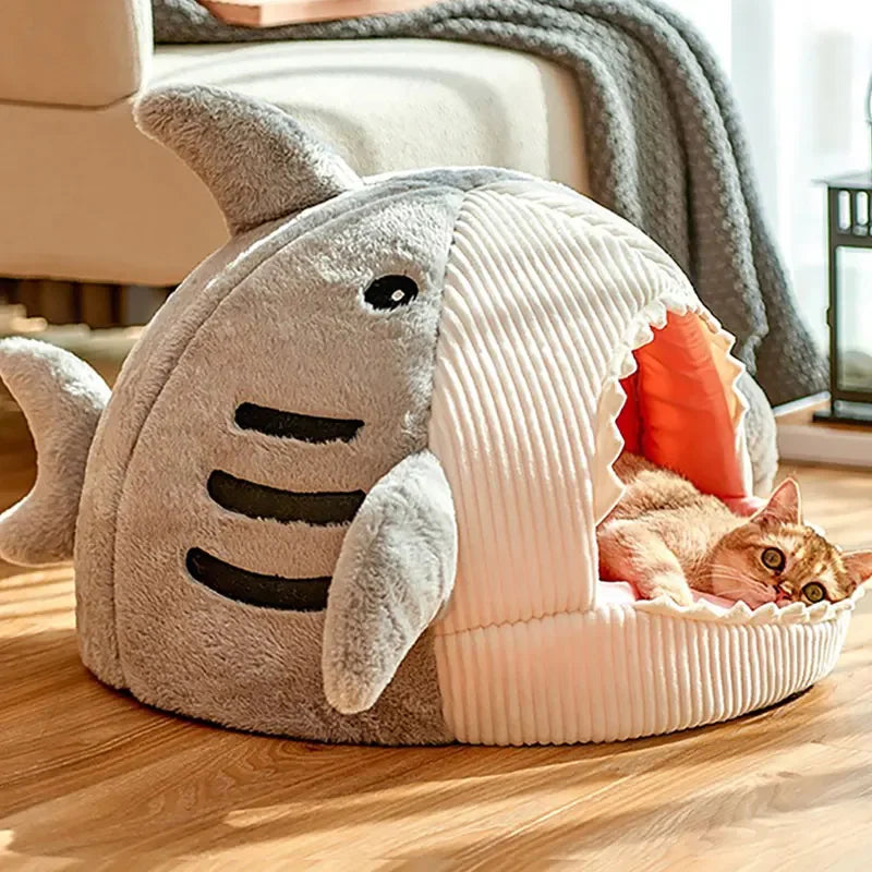 Enclosed Cat Bed