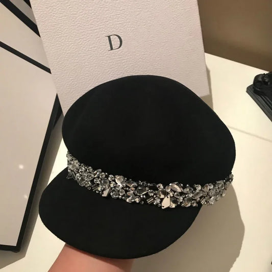 Wintermützen und Zylinder aus Wolle