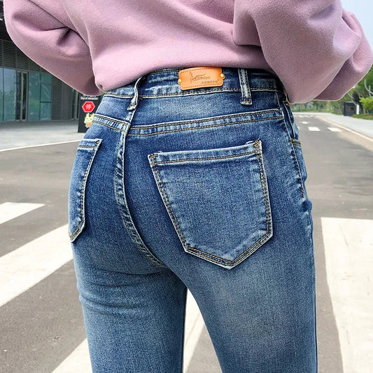 jeans in style
