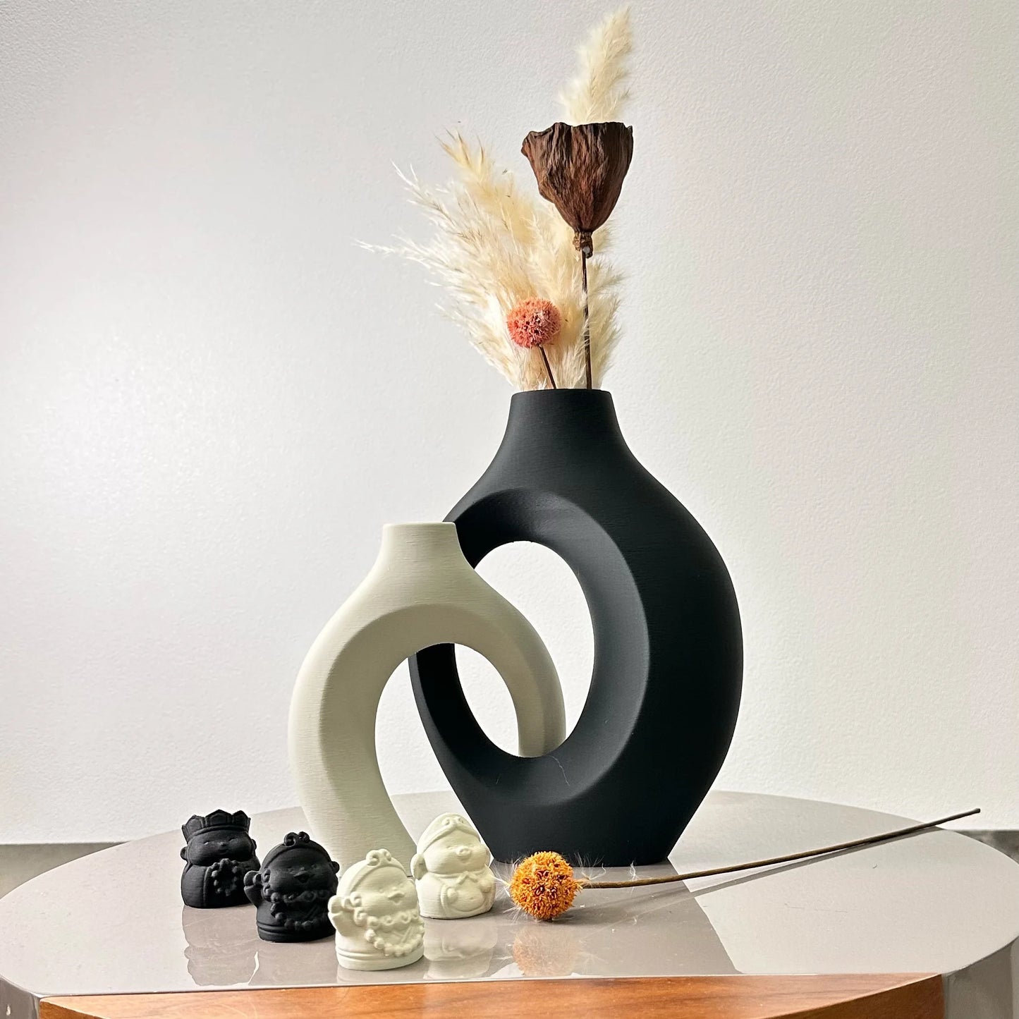 Ensemble de vases en céramique blanche pour la décoration intérieure