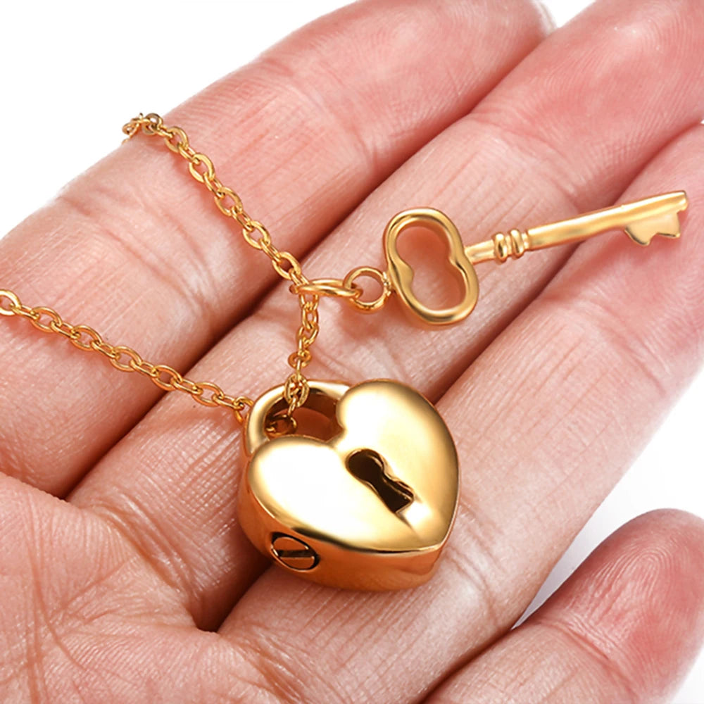 Collier clé cœur en acier inoxydable