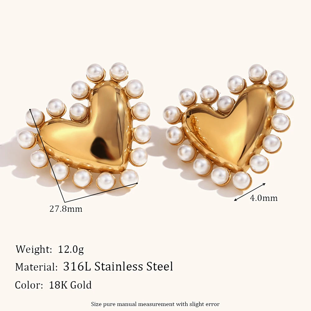 Handgefertigte asymmetrische Herzohrringe aus Edelstahl für Damen mit Perle