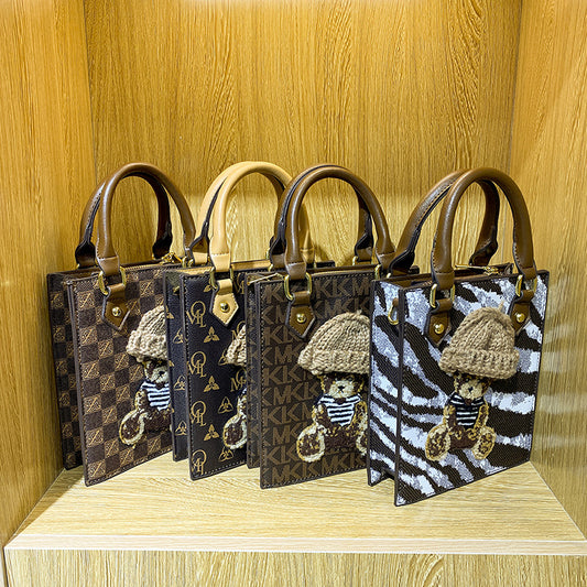 Kantinentasche für Damen mit Schulterkette