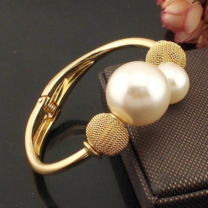 American Style Big Pearl Alloy Bracelet