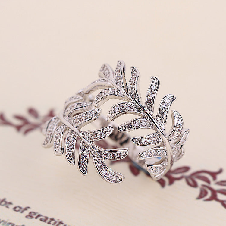 silver ring with leaves