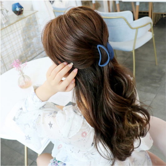 Frosted Acrylic Paw Hair Clips