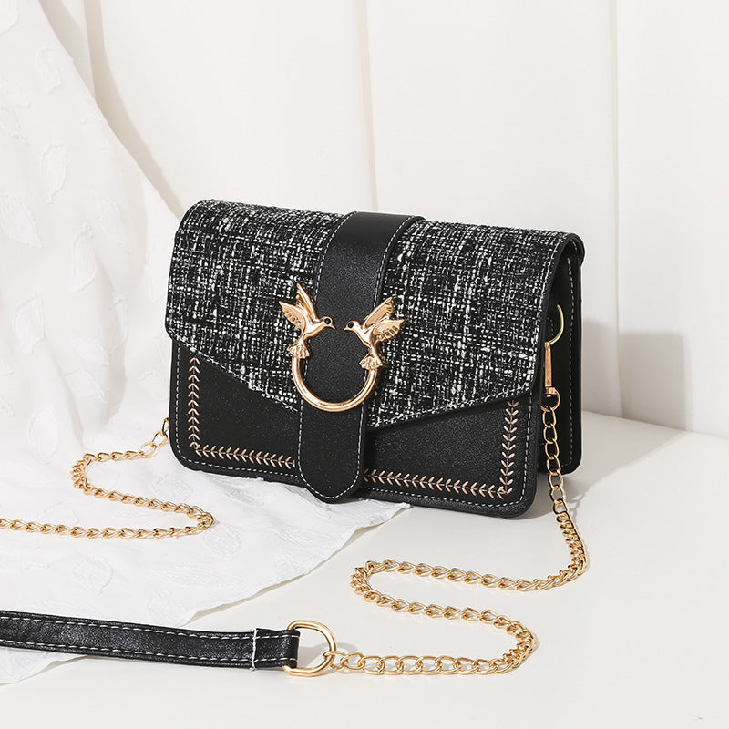 black shoulder bag