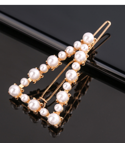 clip with pearls