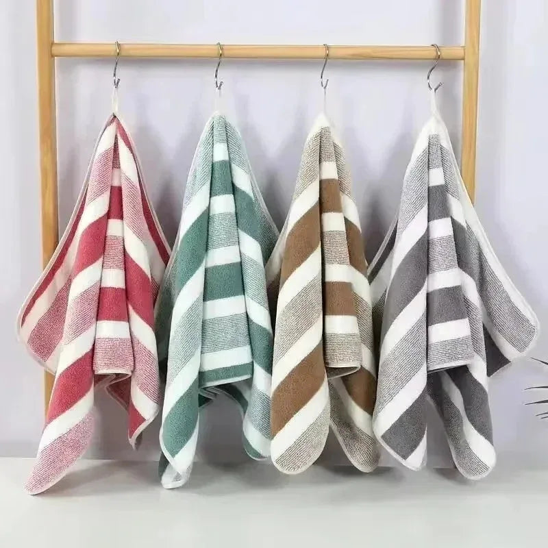 Absorbent Striped Woven Beach Towel