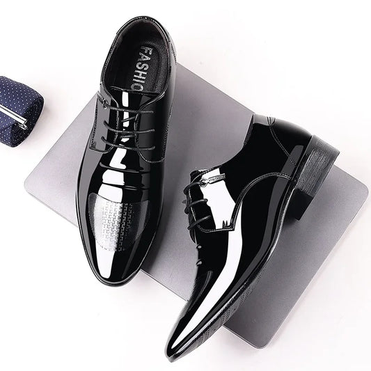 Breathable Light Patent Men Oxford Leather Shoes