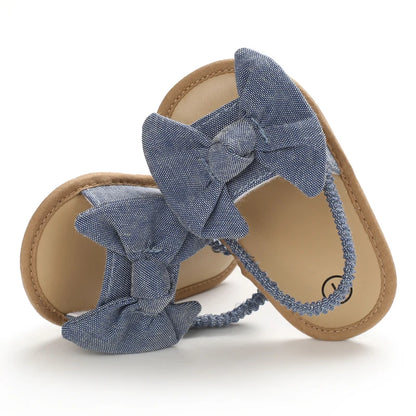 Baby-Mädchen-Sandalen mit weicher Sohle und Blumenmuster