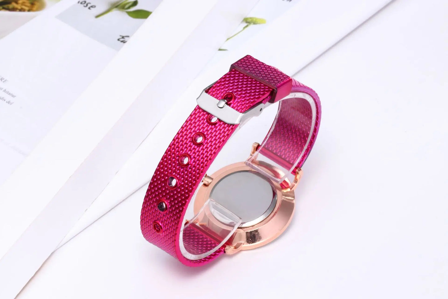 Montres-bracelets à quartz avec cadran et bracelet en silicone pour femmes