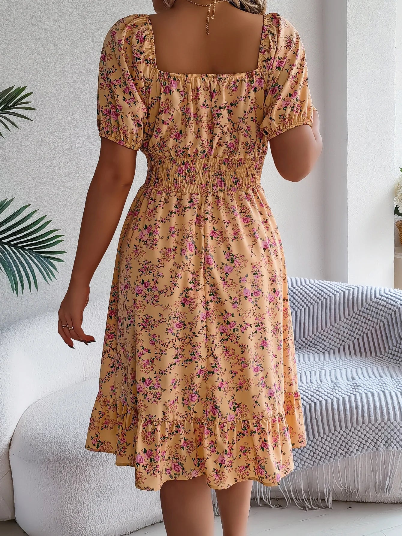 Women's Short Sleeve Floral Print Square Neck Ruffled Edge Dresses