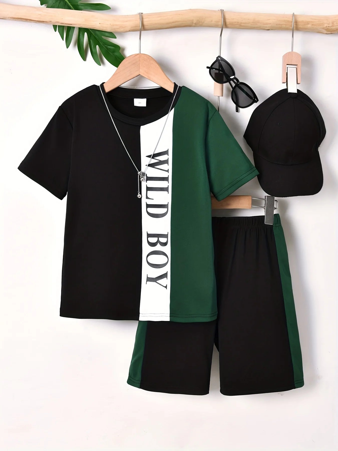 Boys' Three Color Patchwork Letter Pattern T-shirt & Shorts