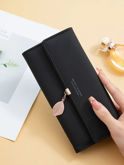 black clutch bags