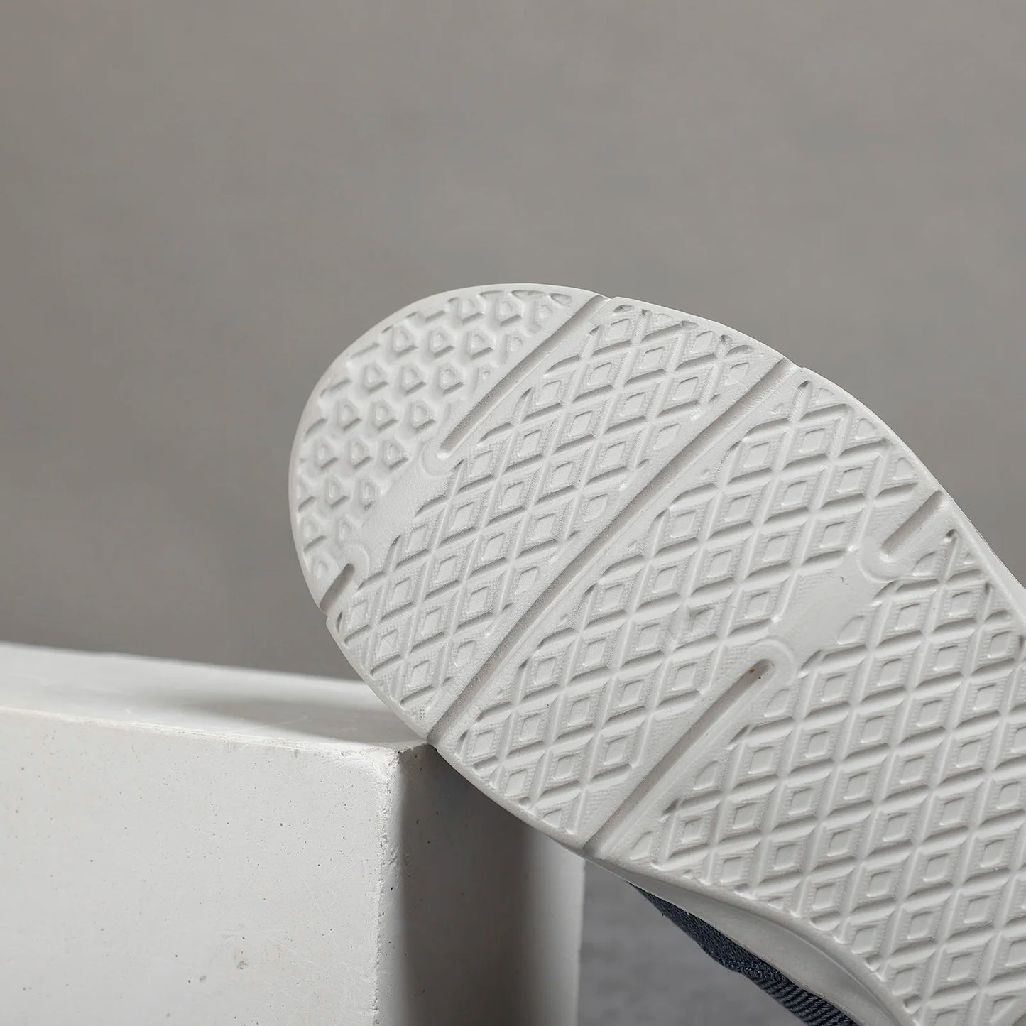 Men's Casual Slip-On Canvas Sneakers