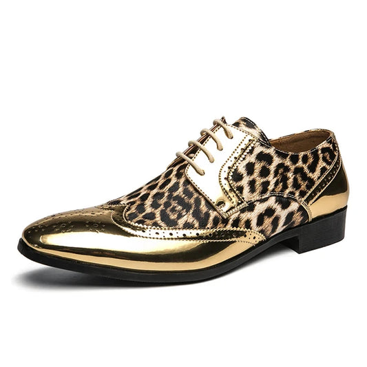 Goldene Brogue-Schuhe aus Leder mit Leopardenmuster