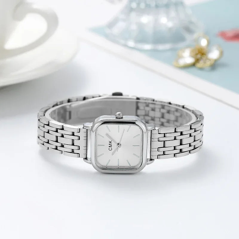 Ladies' Steel Chain Quartz Watch