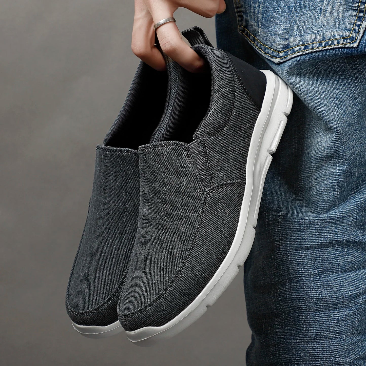 Men's Casual Slip-On Canvas Sneakers