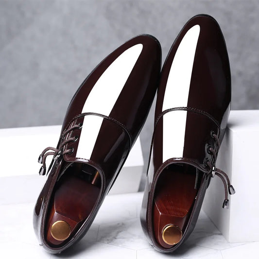 Chaussures italiennes en cuir verni pour hommes