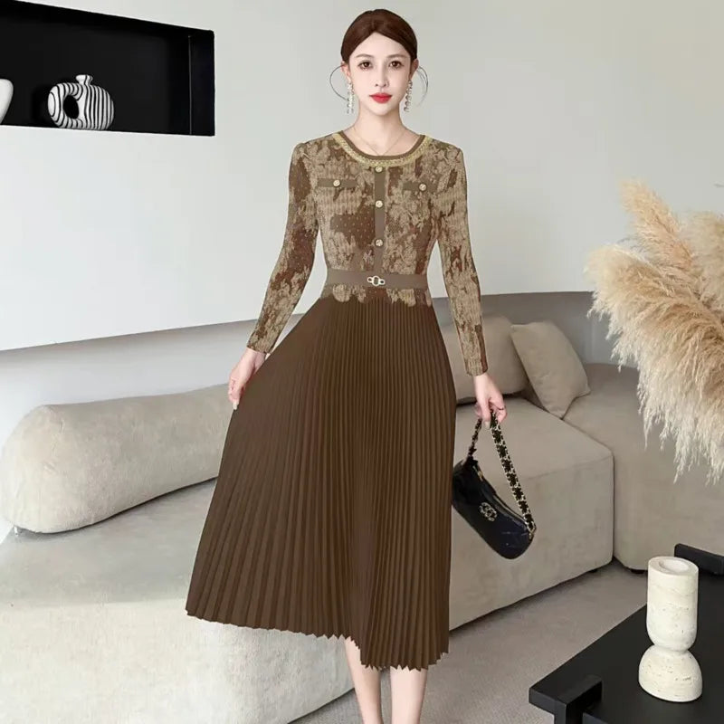 High Quality Pleated Dress with Print Design