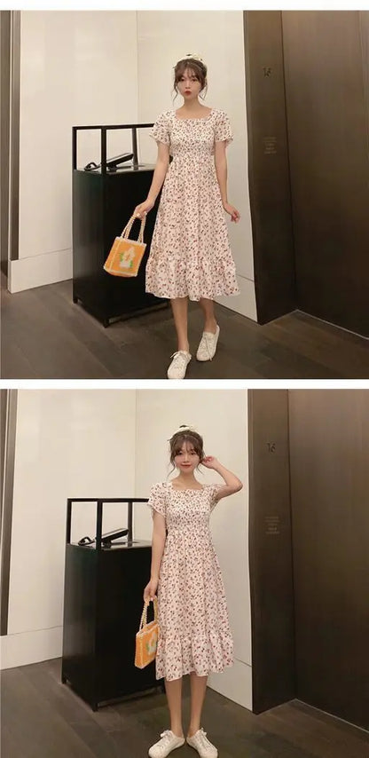 Kurzärmliges Sommerkleid mit Blumenmuster