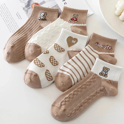 Women's Cute Bear & Hearts Print Ankle Socks