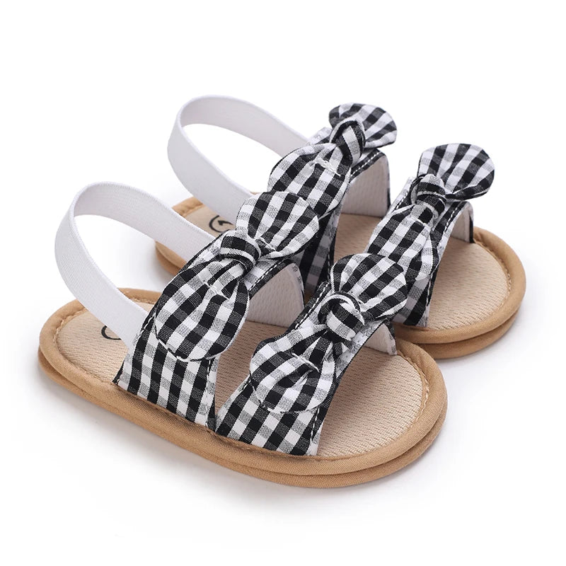 Baby-Mädchen-Sandalen mit weicher Sohle und Blumenmuster