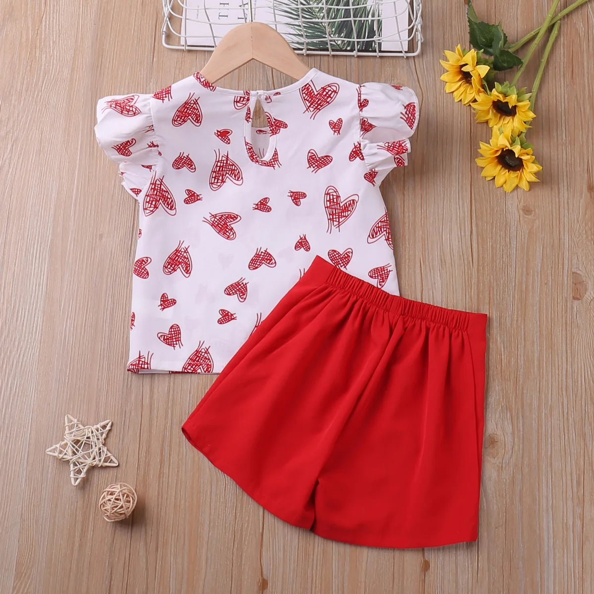 Girls Flying-Sleeve Heart Printed T-Shirt + Shorts