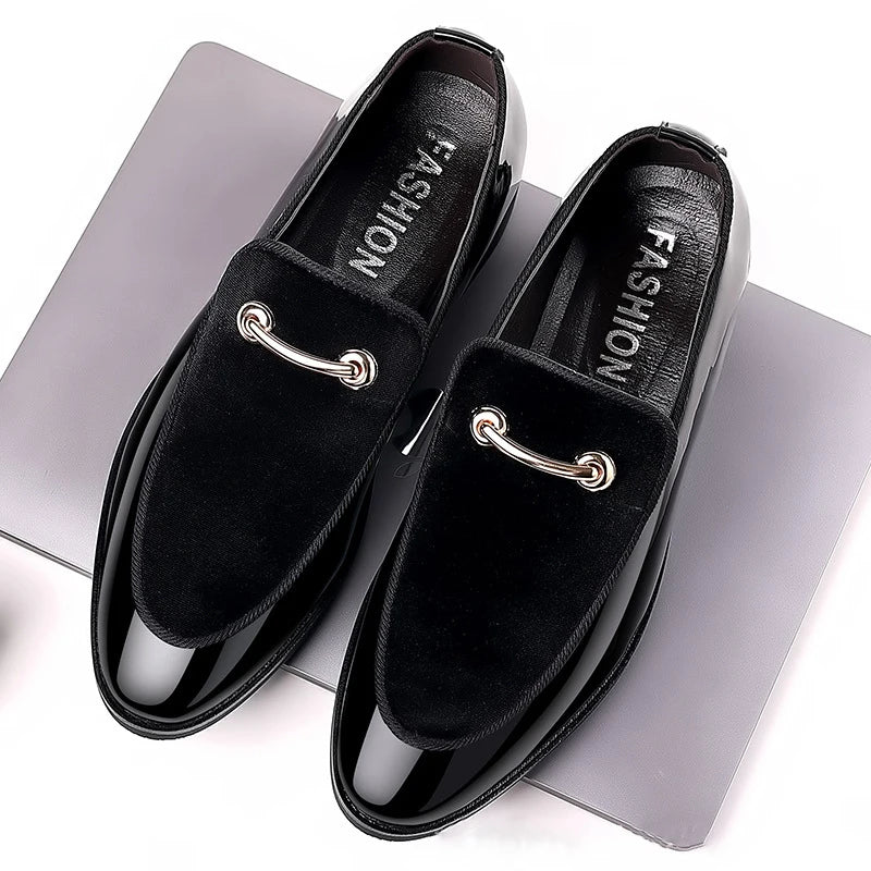 Schwarze Slip-On-Loafer aus Lackleder für Herren