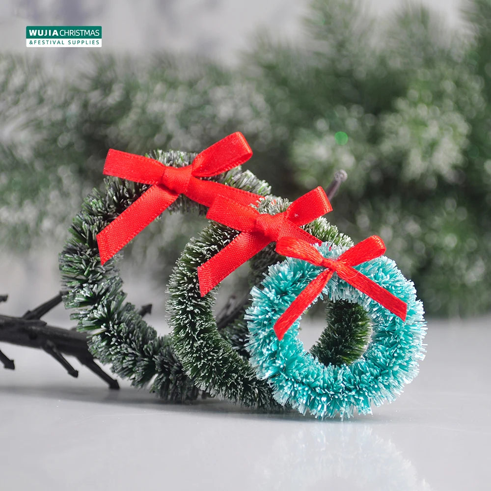 christmas wreath with bow
