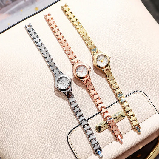 Women's small exquisite steel strap quartz watch