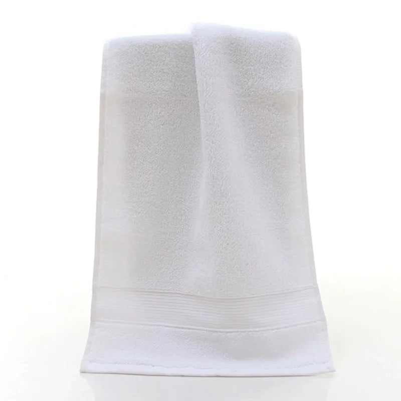 1 serviette de toilette en coton doux et absorbant 