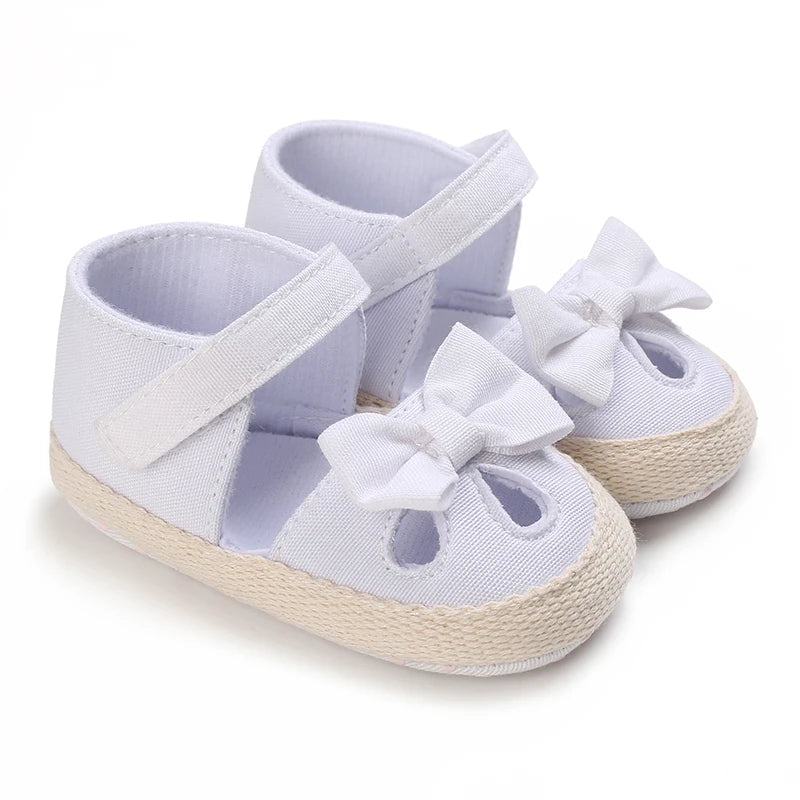 Baby-Mädchen-Sandalen mit weicher Sohle und Blumenmuster