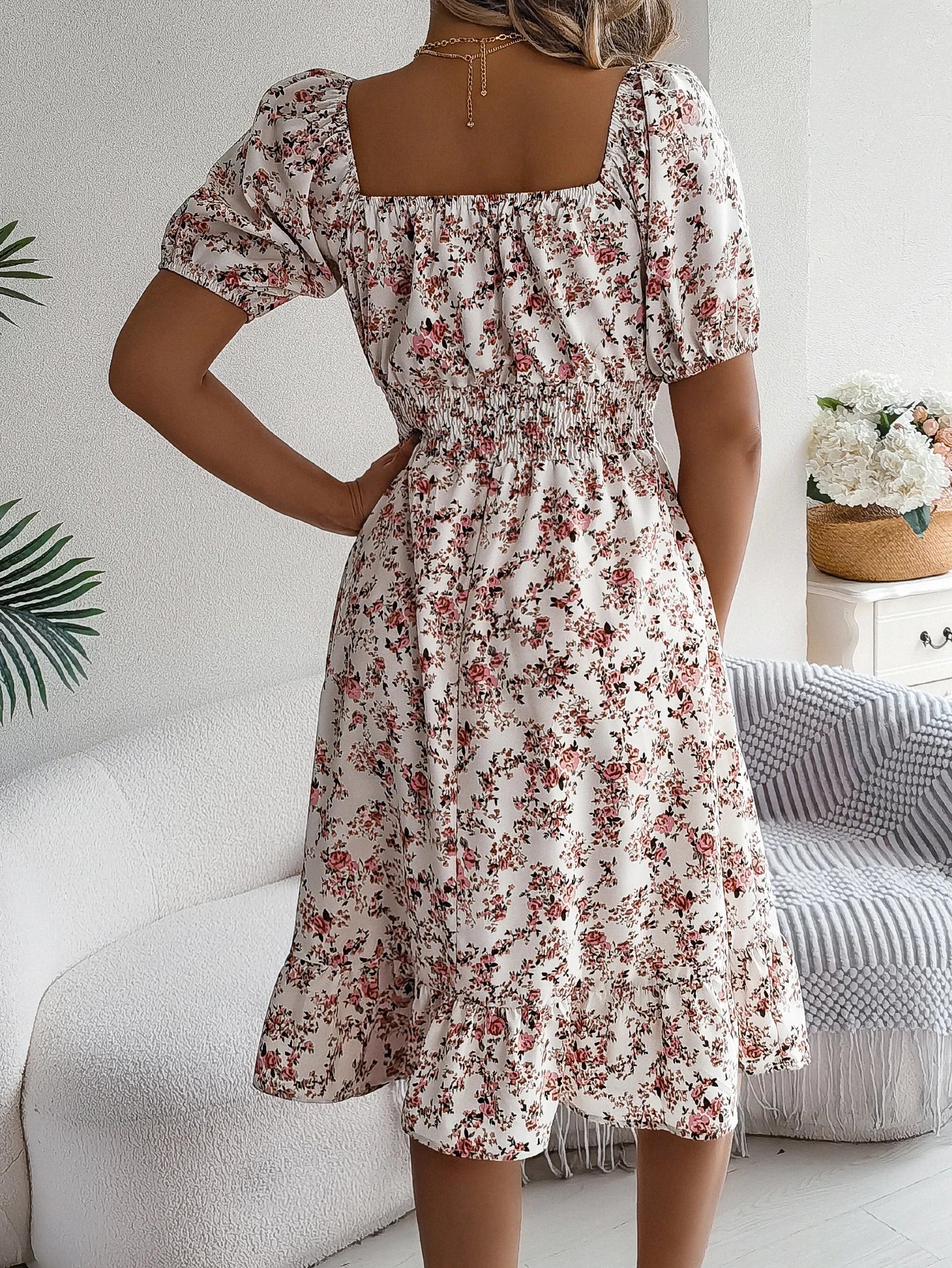 Women's Short Sleeve Floral Print Square Neck Ruffled Edge Dresses