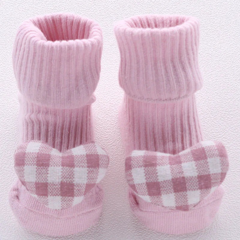 Rutschfeste Babysocken für Neugeborene im Frühling und Herbst