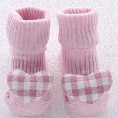 Rutschfeste Babysocken für Neugeborene im Frühling und Herbst