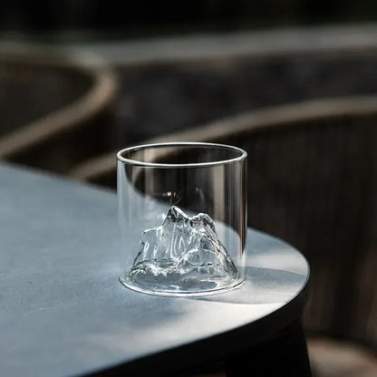 Petite tasse à café en verre transparent