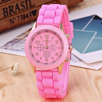 Montre de mode unisexe à quartz en silicone