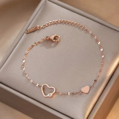 Halskette mit geometrischer Gliederkette