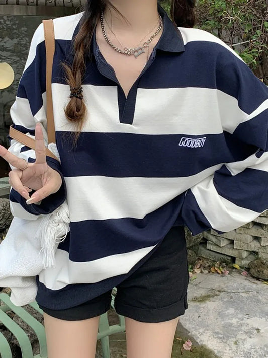 Sweat-shirt à col polo rayé Preppy