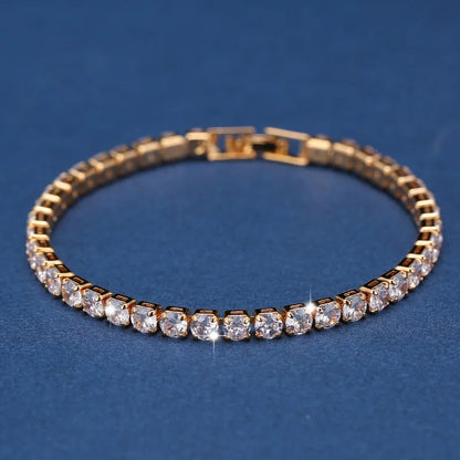 Halskette mit geometrischer Gliederkette