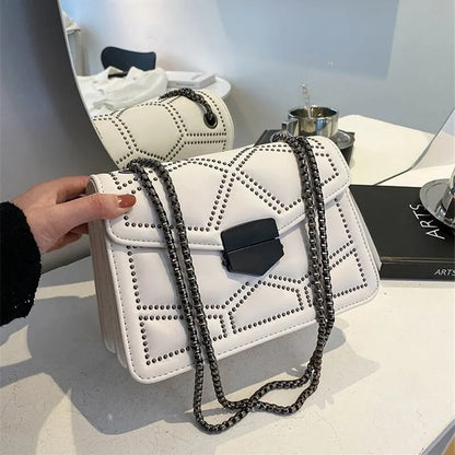 chain shoulder bag