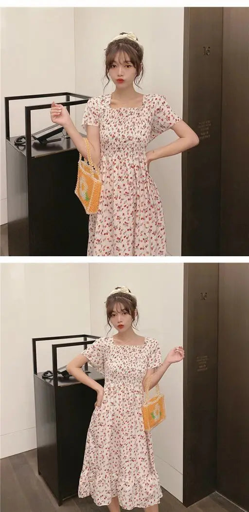 Kurzärmliges Sommerkleid mit Blumenmuster