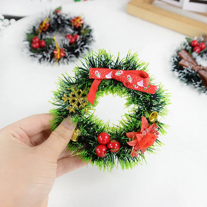 mini christmas wreath
