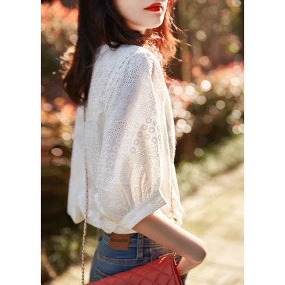 Blouses d'été en dentelle de coton brodée à col rond pour femmes