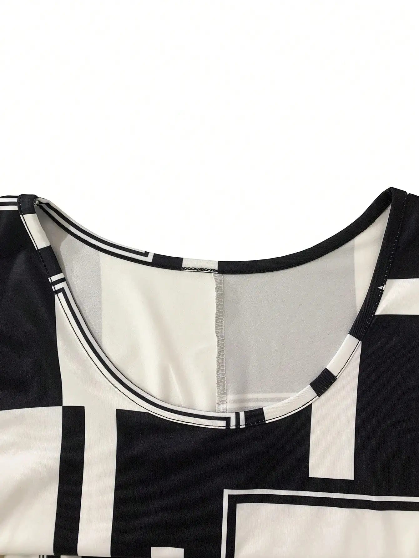 Chic Geometric Print Dress