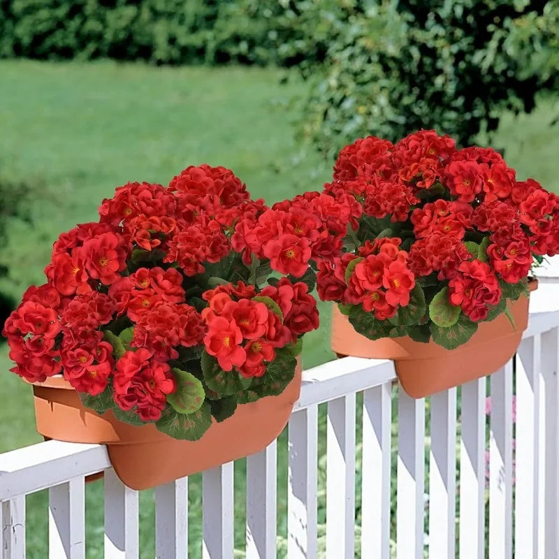Géraniums rouges artificiels pour la décoration intérieure 