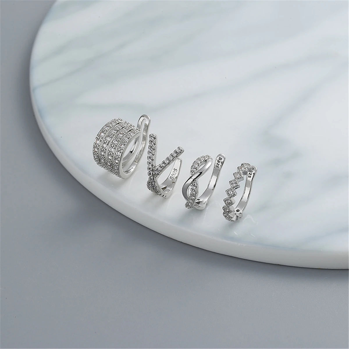 Verstellbare Zirkon-Herzringe für Damen